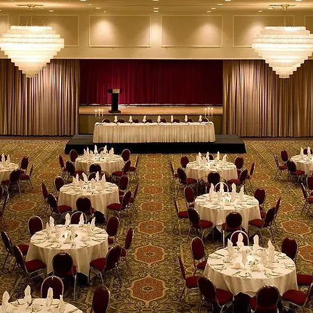 Delta Hotels By Marriott Winnipeg 